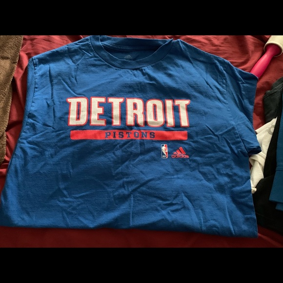 Detroit Pistons Adidas Medium Long sleeve T Shirt - Picture 1 of 5